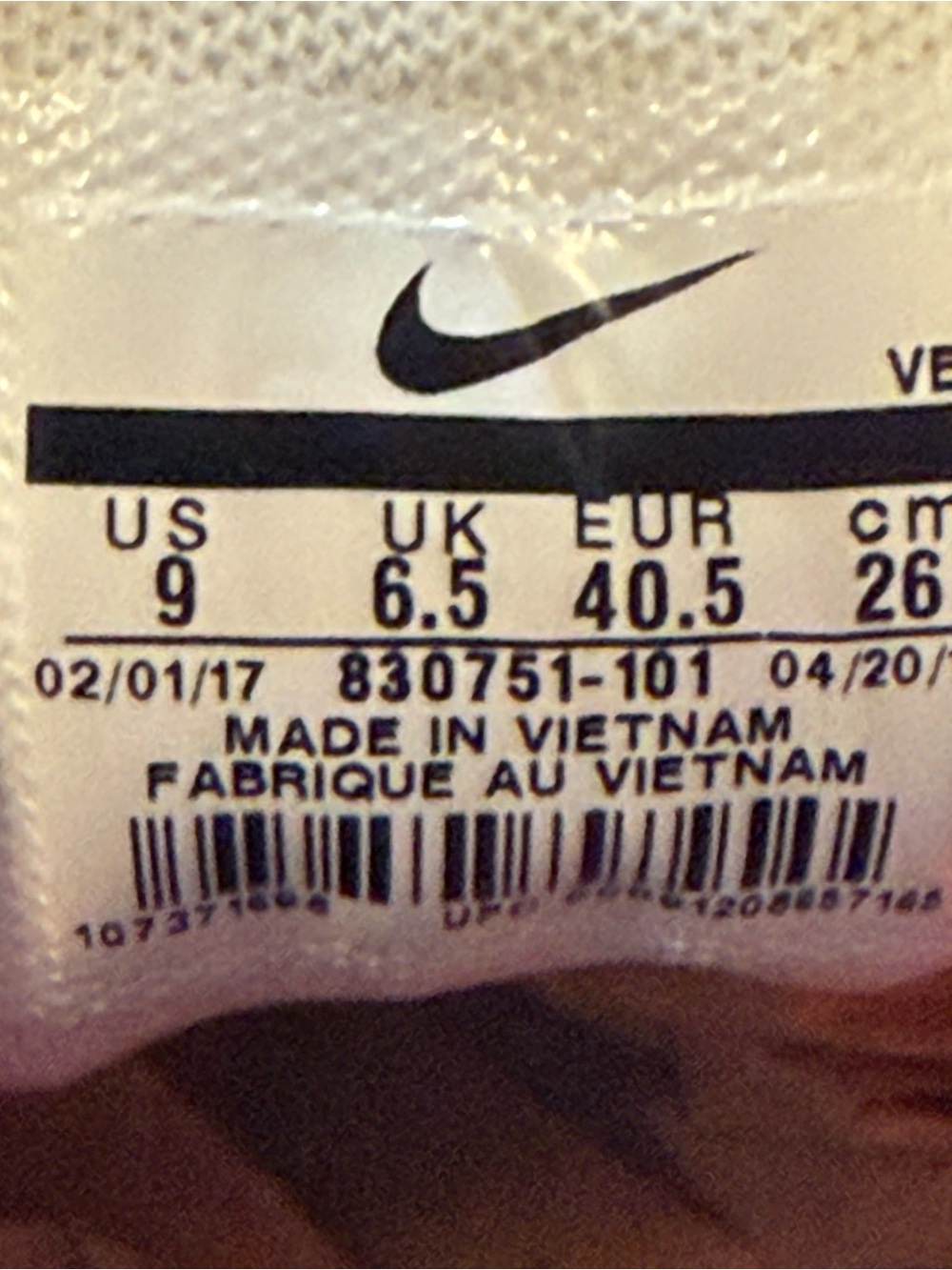 Nike White and Coral Knit Training Sneakers - Picture 5 of 9
